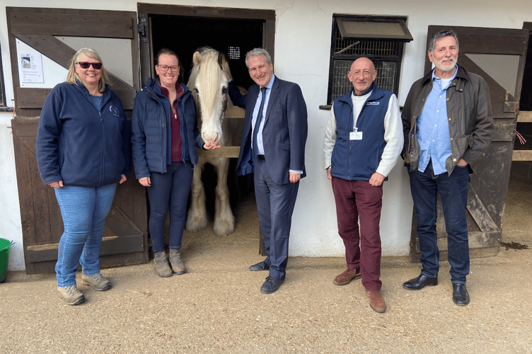 Damian Hinds, Broadlands RDA team members, Fee the pony, Broadlands Riding for the Disabled, Medstead, March 28th 2025.