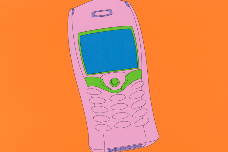 Picture of a 2004 mobile phone.