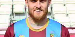 Town swoop to sign Taylor from Dorking