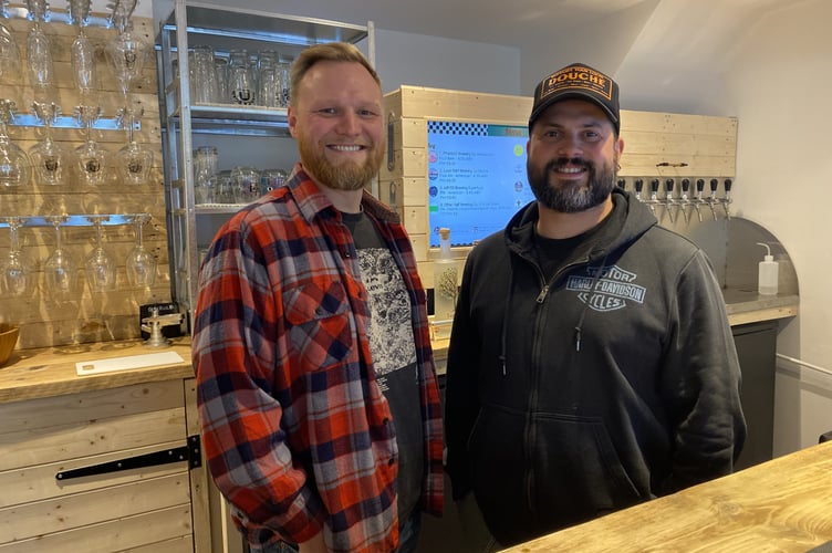 Escapist Duo Petersfield craft beer pub