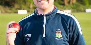 Sumner spins Brewers to impressive win