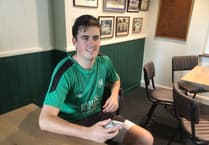 Rowledge beaten by superb innings