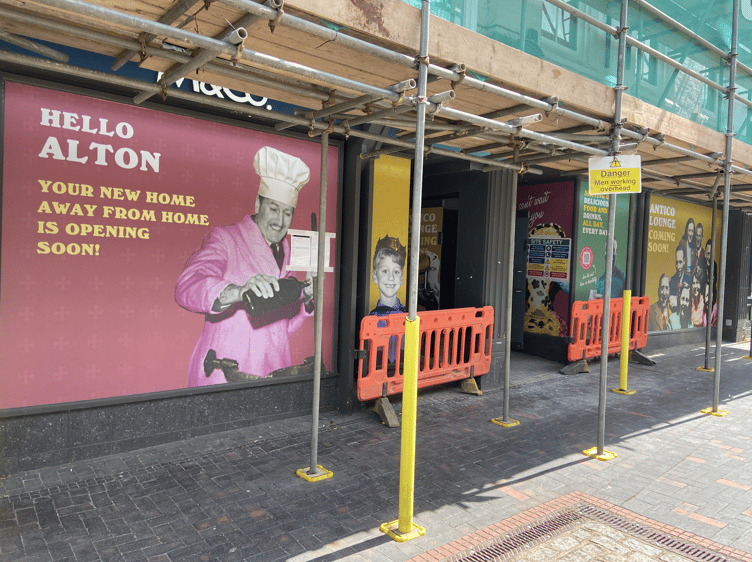 Antico Lounge, High Street, Alton, July 2nd 2025.