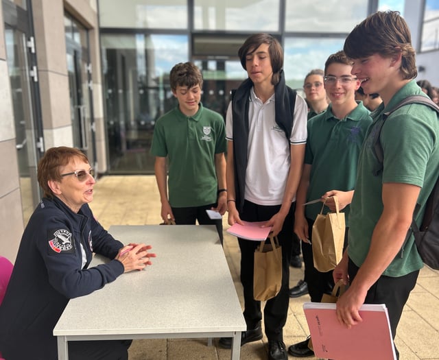 Student seeing stars as Helen Sharman gives Weydon talk