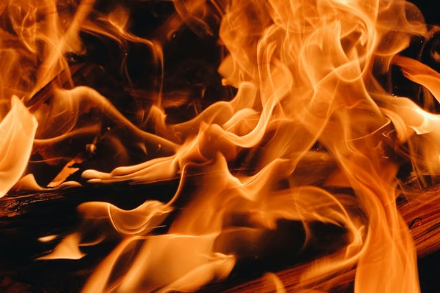Alton firefighters tackle garden shed and fence blaze in Four Marks