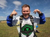 Mathew's skydive raises £800 for Bee-PLUS