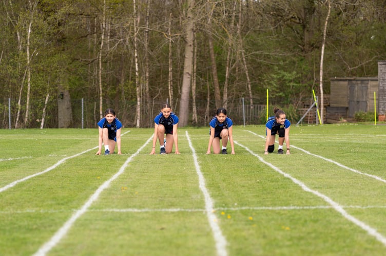 St Nicholas' School female athletes.