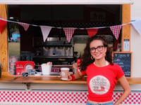 Tasty snacks served gracefully from American diner on wheels