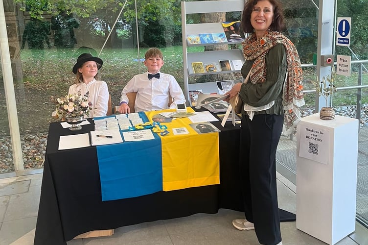 Ukrainian desk UCA Farnham
