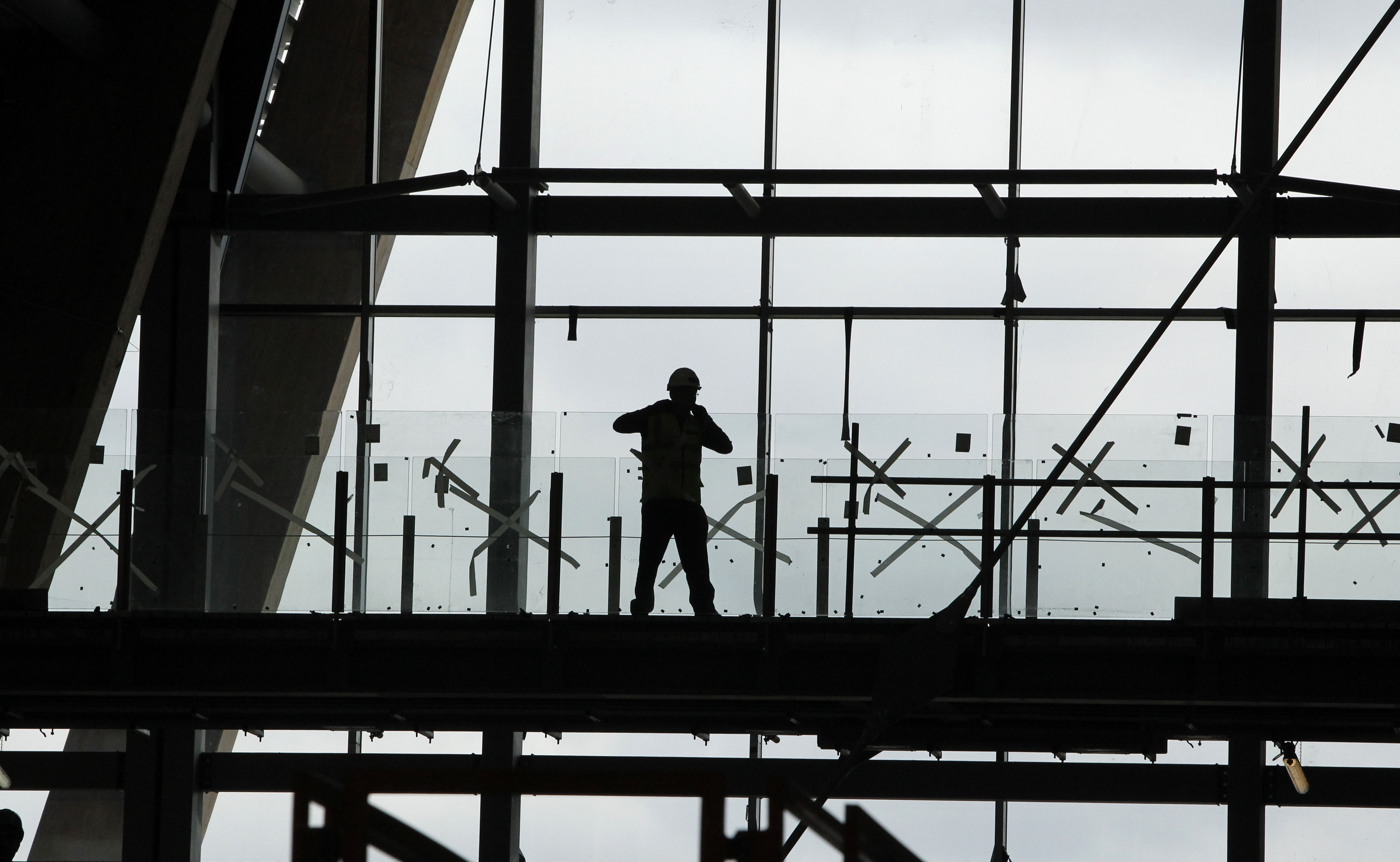 Fewer people in East Hampshire starting apprenticeships – despite number reaching record high in England