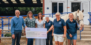 Alton Victorian Cricket raises £9,000 for Broadlands Equine Therapy