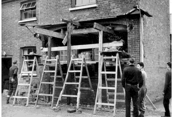 Refurbishing Brightwells in 1959.