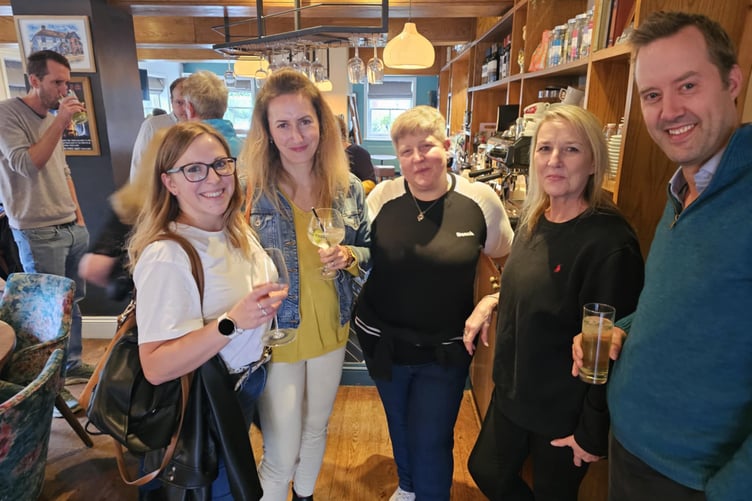 Silex staff celebrate the company's 40th anniversary.