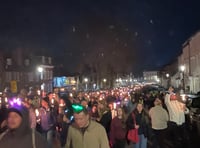 WATCH: Thousands join Farnham Fireworks and Torchlit Procession event