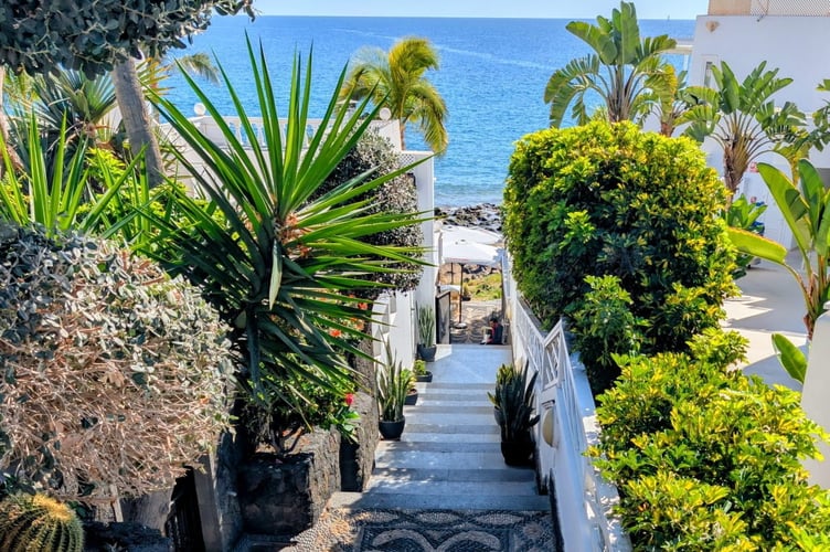 Aleksander Sikora's trip to Lanzarote. A dad flew to Lanzarote for a day on the beach - and spent under £100 for the trip.Avid budget traveller Aleksander Sikora, 41, booked day return flights to Lanzarote for a day in the sun.After daughter, Wiktoria, 19, said she wanted to take a trip to London to go shopping, he said he reckoned he could find her a better day out.He booked £60 return flights to Lanzarote Airport which would give them six hours on the sunny coast before returning back to the UK.