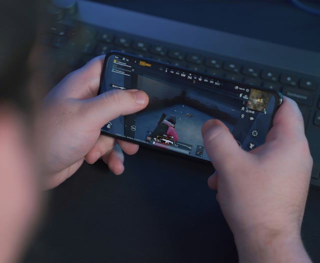 Headteacher warns of online safety threat to children using Roblox