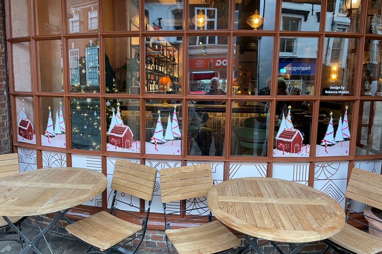 The winning Christmas window design at Tavola Di Famiglia in The Borough.