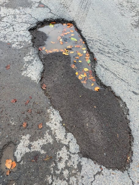 Pothole reported to Hampshire County Council.