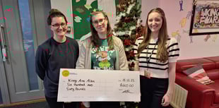 Bookkeeping firm donates £660 to youth charity in Alton