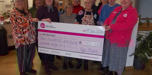 Cancer support group donates £150 to cancer charity