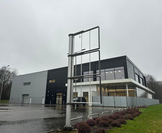 BMW and MINI showroom on the A3 at Hindhead closes