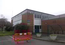 Gas leak shuts Eggar's School in Holybourne today