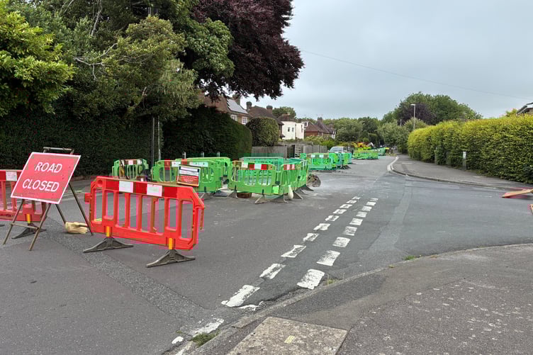 A road closure in place for gas works in Hampshire.