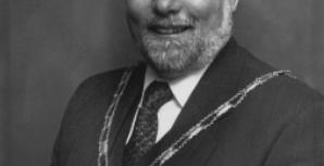 Tribute to town twinning former mayor from Alton Town Council