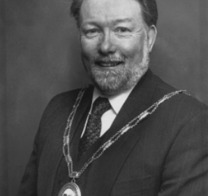 Tribute to town twinning former mayor from Alton Town Council