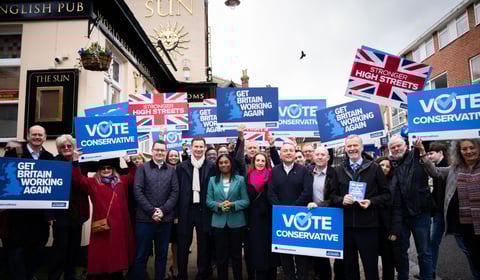 Kemi Badenoch meets parents and traders in Godalming