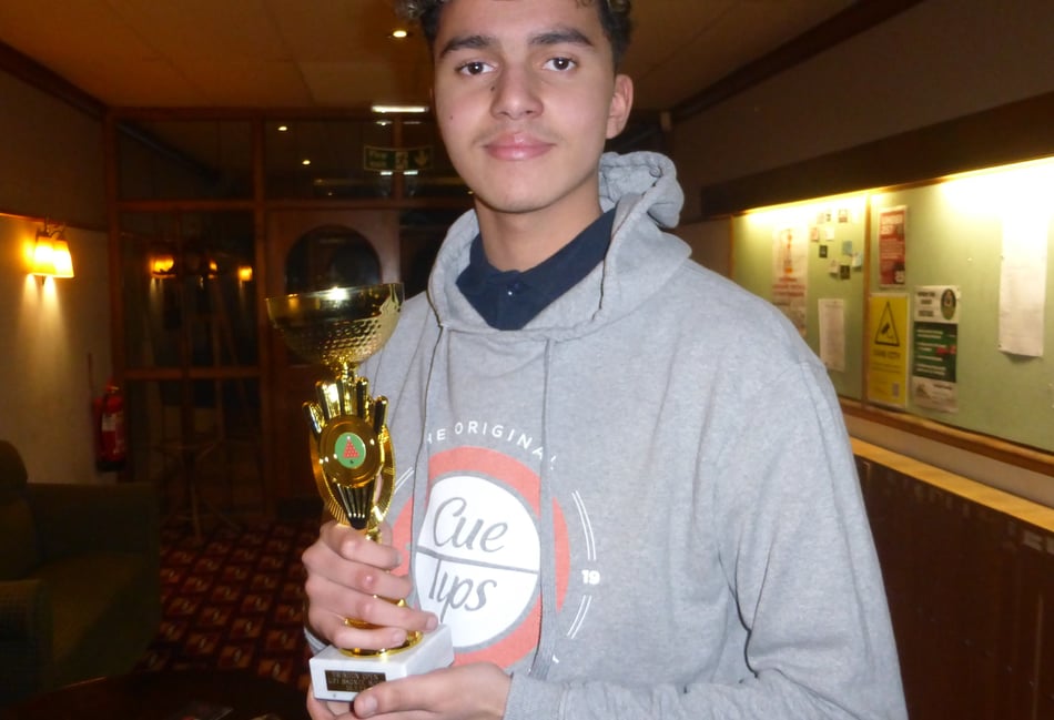 Bordon's Lewis Harris remains top in Cuestars under-21 Bronze Tour