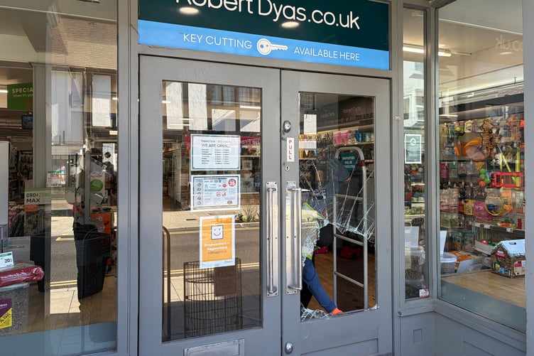 Robert Dyas smashed window