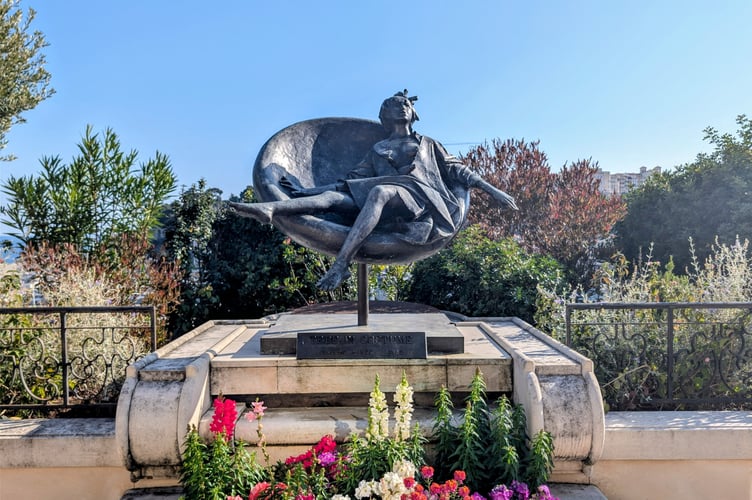 Aleksander Sikora's trip to Monaco. A savvy traveller visited two countries in two days for under £100 - and was back in time for work the next morning. Aleksander Sikora, 41, wanted to visit both Nice and Monaco on his two days off to explore and enjoy the historic architecture.The dad-of-two, who lives in Farnham, Surrey, bought Easyjet return flights from Gatwick to Nice for just £48.He pre-booked a £19-a-night hostel in Nice, packed a rucksack with his passport, some sandwiches and a bottle of water, and jetted off on Friday March 13.