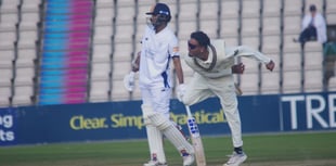 Chahar's return boosts Surrey's County Championship title bid