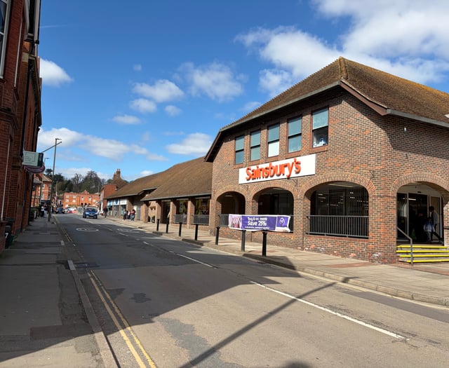 Farnham campaigner raises concerns over South Street works