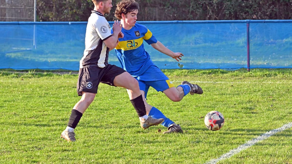 Petersfield Town earn draw against New Milton | altonherald.com