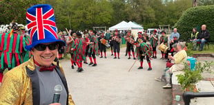 Twin queens crowned as May Fayre raises £3k