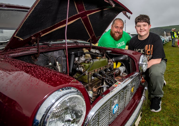 Mike Thomas with son Blake. (Picture: Paul Williams)