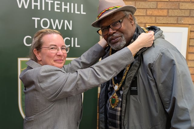 A true vote-winner as Leeroy returns as Bordon’s mayor