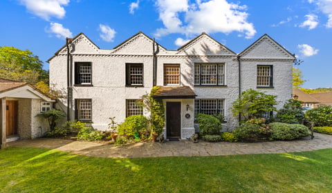 "Enchanting" former home of Peter Pan author for sale in Farnham 