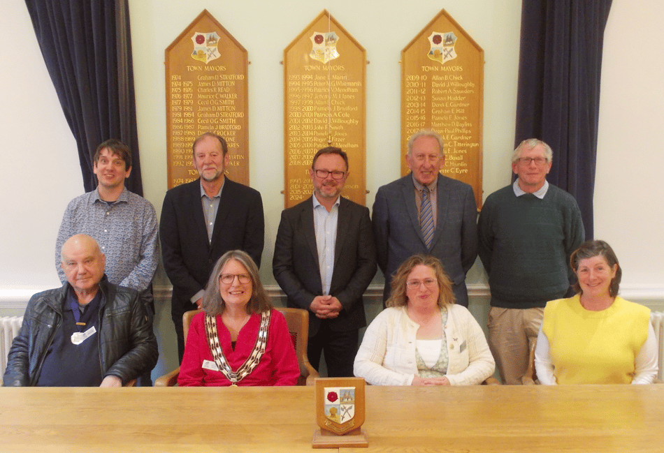 New mayor and deputy mayor elected at annual council meeting