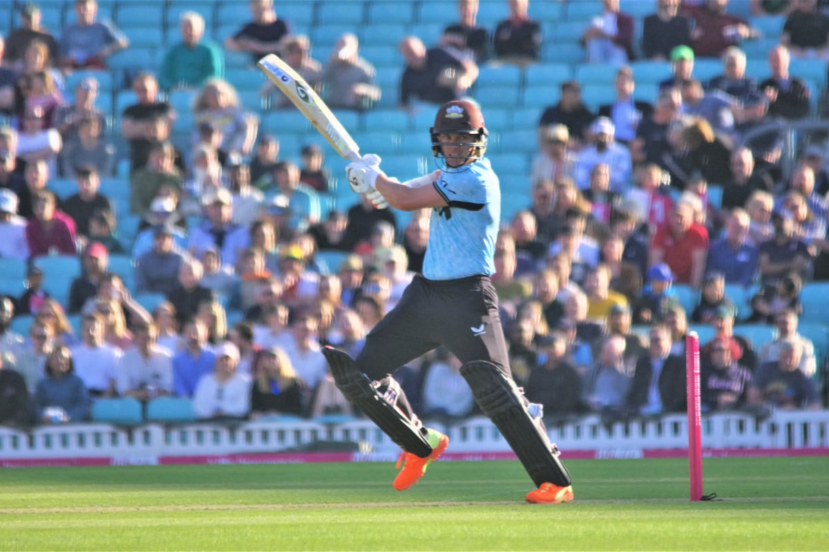 Sam Curran shines as Surrey beat Middlesex to continue perfect start to Vitality Blast campaign