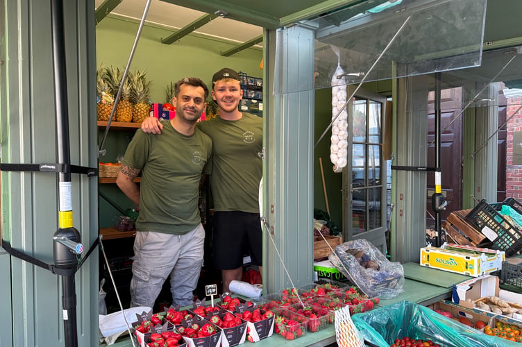 Castle Street Greengrocer Farnham