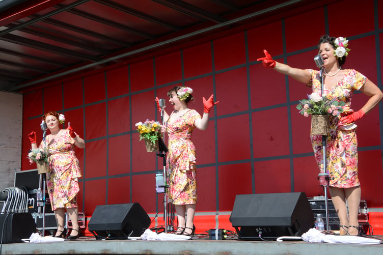 Live music on the stage at the Holsworthy and Stratton Agricultural Show (Picture: Rodney Parrish)