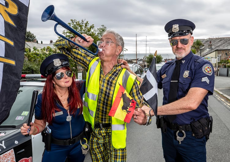 Clive Kessell (middle) with organisers Sarah Hart and Gareth Fitzpatrick. (Picture: Paul Williams)