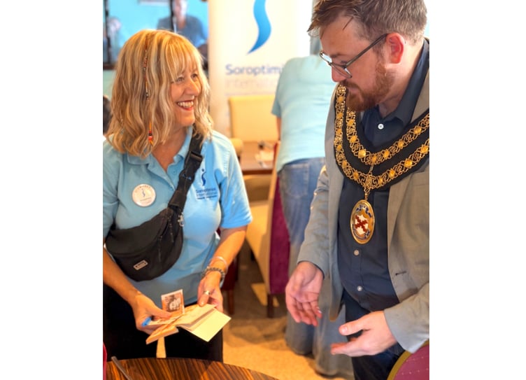 Mayor Ethan Stephens supported a raffle in aid of the Nepal flooding disaster.