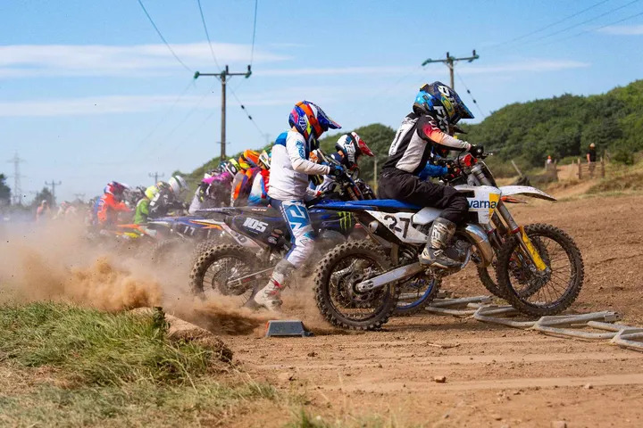 Oli Staples, closest to the camera, as a race kicks off.